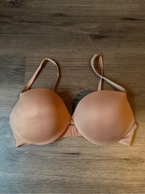 Women’s skims ultimate push up bra size 34 DD